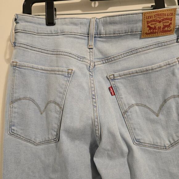 Levi Strauss & Co Women’s High Rise Light Wash Distressed Skinny Jeans Size 30 - Picture 10 of 11